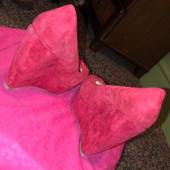 Red Suede (Abrego) platform peep toe pumps - Picture 3 of 4